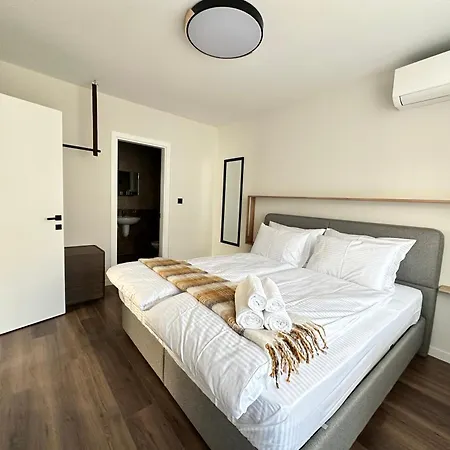 Ferdinand Luxury Penthouse In Apartament Borowec